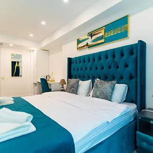 Hotel Royal Plaza
